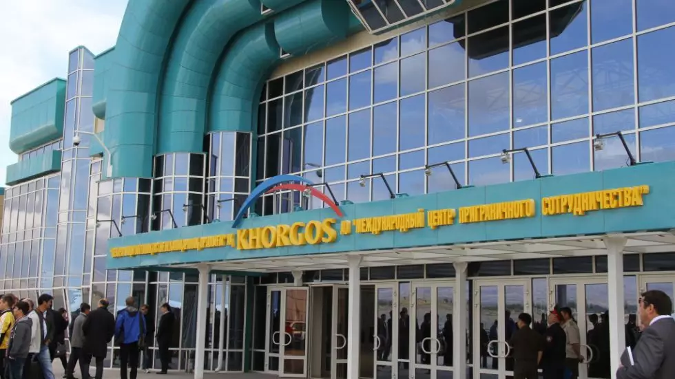 «Қорғас» кеден бекеті екі аптаға жабылады