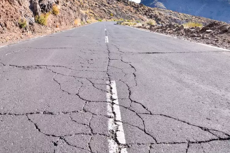 В Казахстане на дефектных трассах временно отменили плату за проезд