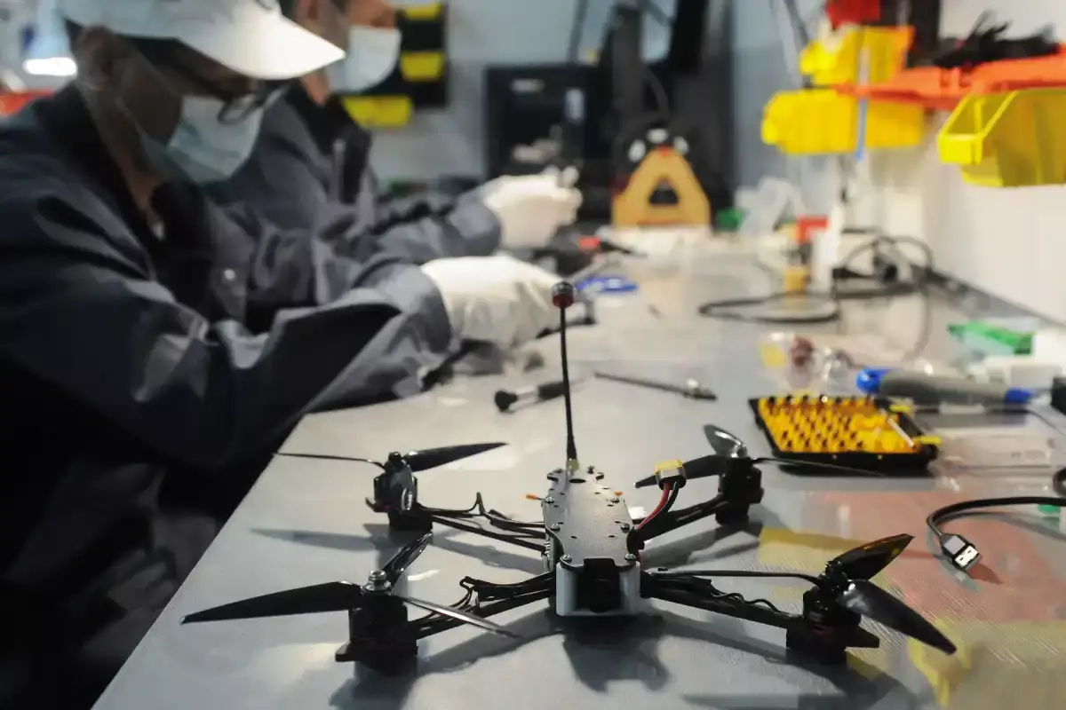 Енді Қазақстанда сотталғандар дрон құрастырады