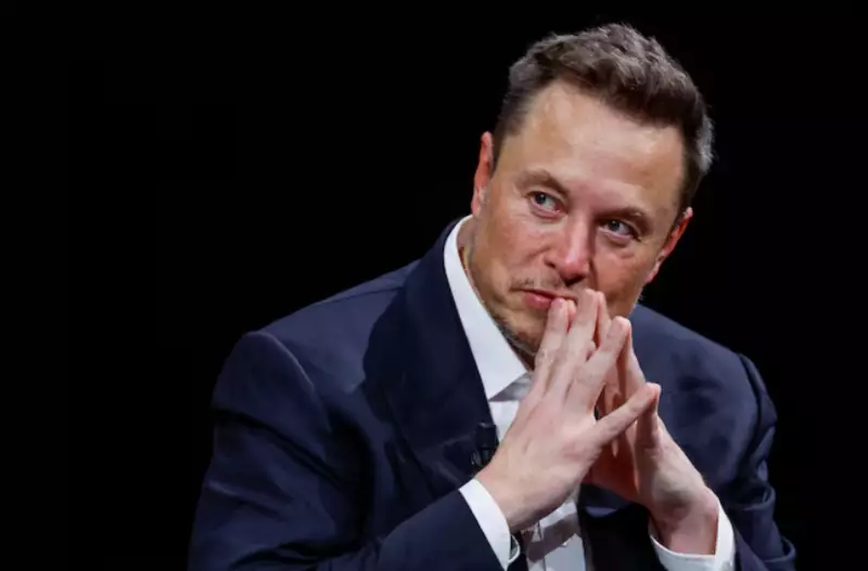 Обыск провели в офисе соцсети X в Париже: Маска вызвали на допрос