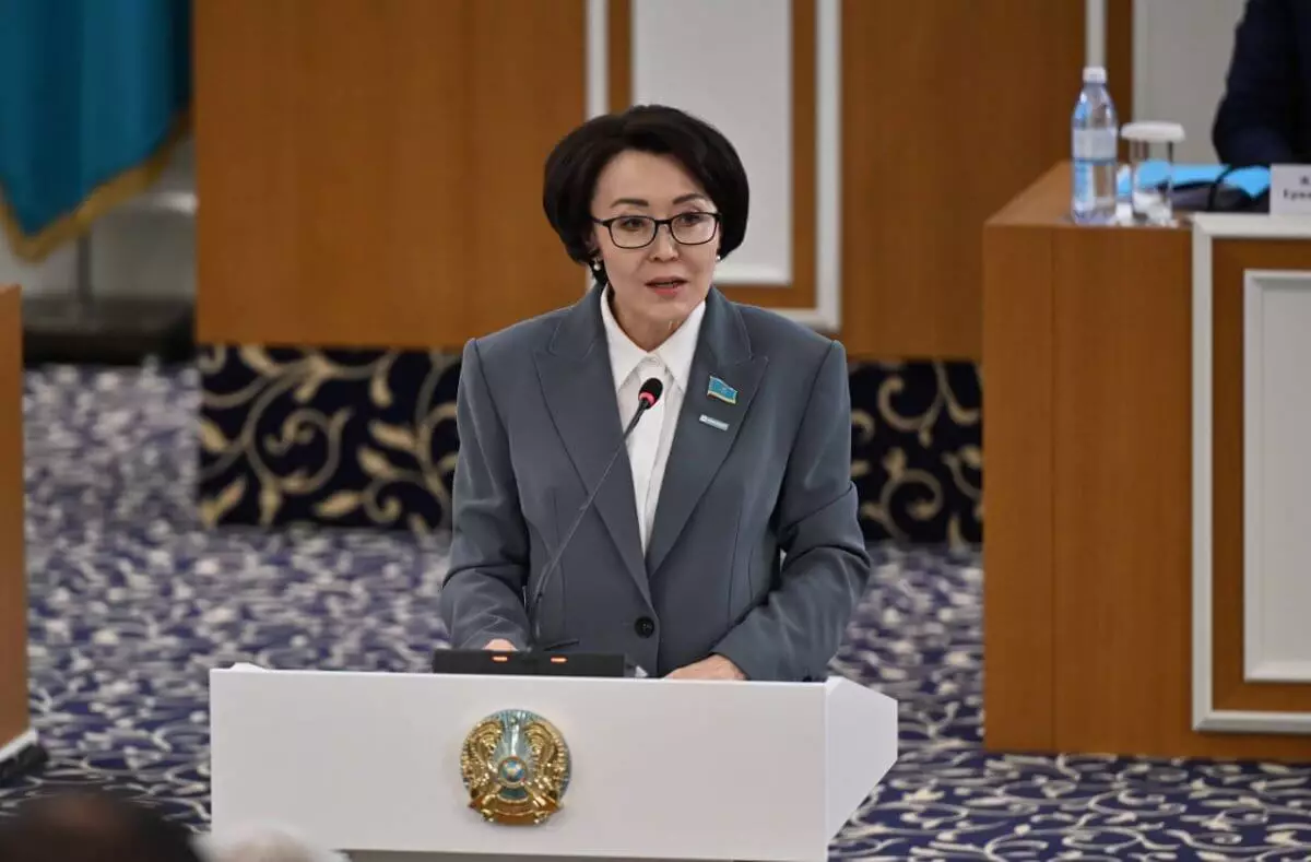 Международное право станет основой для Конституции Казахстана - Унзила Шапак