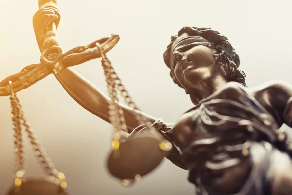 Проект Конституции сохраняет и усиливает права человека — Артур Ластаев