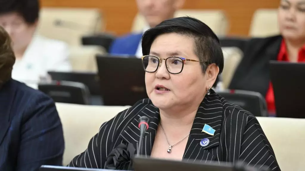 Депутат: Конституциялық комиссияның ашық жұмысы – қоғам сенімінің кепілі