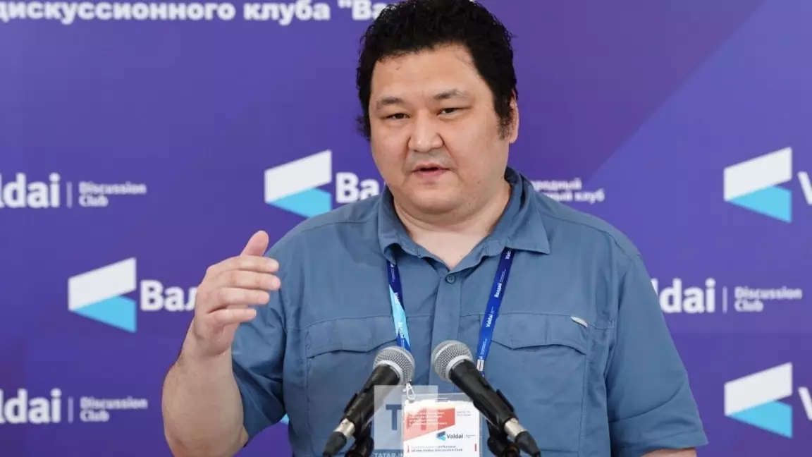 «Бұрын-соңды болмаған мүмкіндік»: саясаттанушы Халық кеңесі арқылы саясатқа келу шегінің төмендеуі туралы айтты