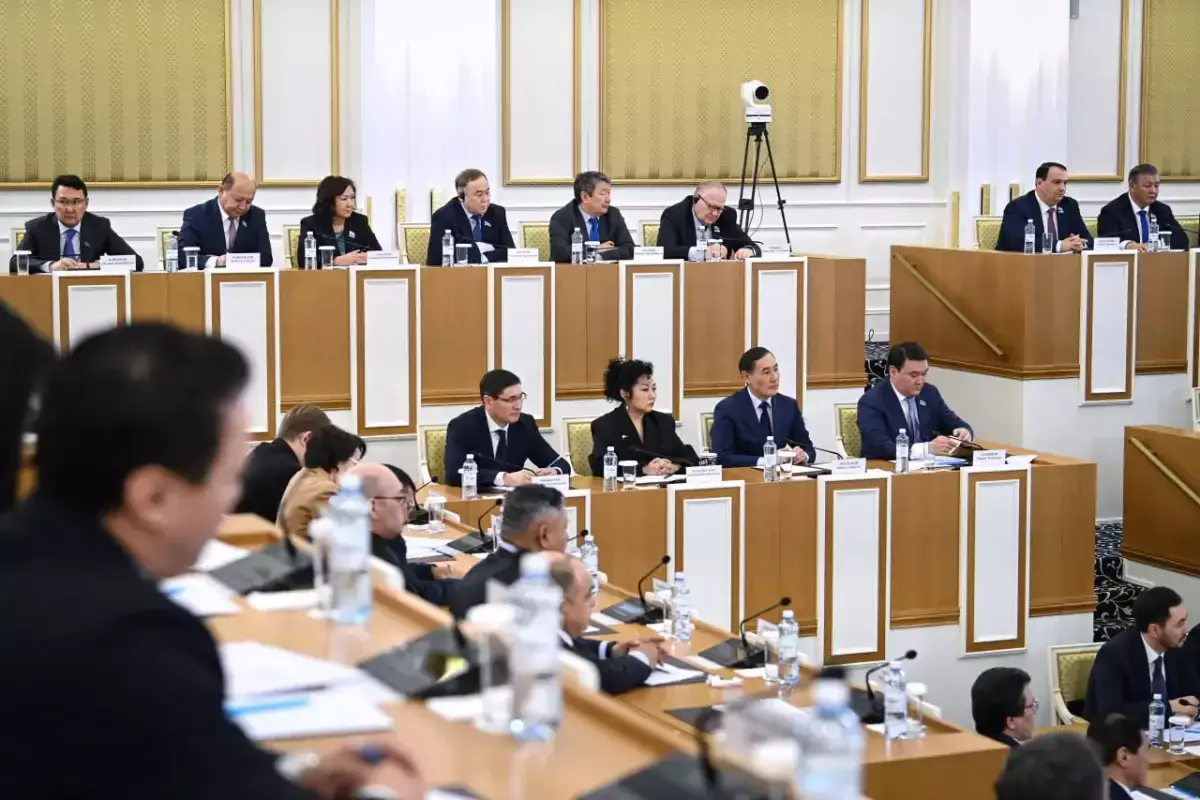 Депутат разъяснил изменения в Конституции о приоритете международных договоров