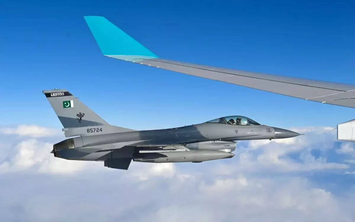 Тоқаев Пәкістанға мемлекеттік сапармен барды