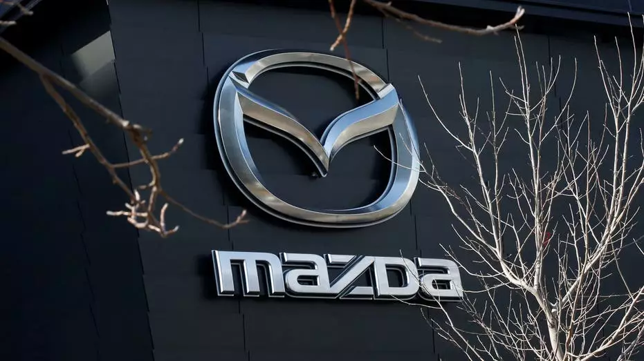 Mazda находится под федеральным расследованием из-за "залипания руля" после отзыва.