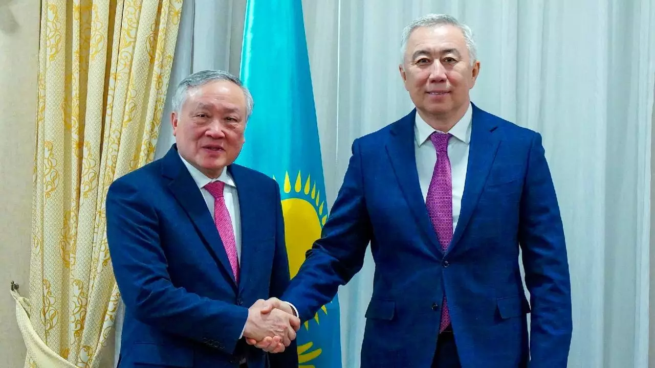 Казахстан намерен удвоить товарооборот с Вьетнамом к 2026 году.