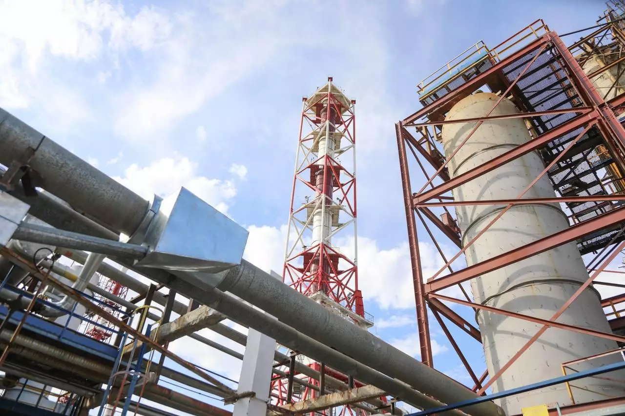 Казахстан и Китай начали разработку проекта расширения Шымкентского нефтеперерабатывающего завода.