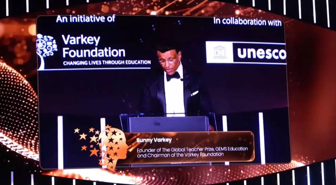 Үздік ұстаздар ұлықталды