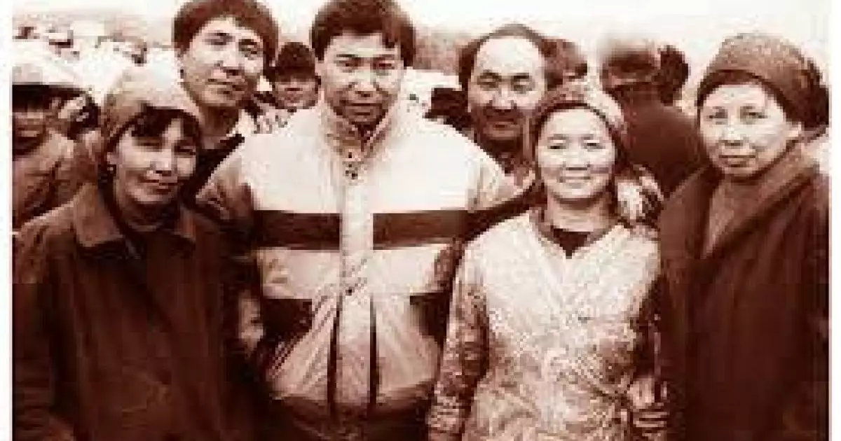  `Алыстан әулиедей көріп жүретін туған топырақта бөтен іздердің көптігі миыма сыймайды` – Мұстафа Өзтүрік 