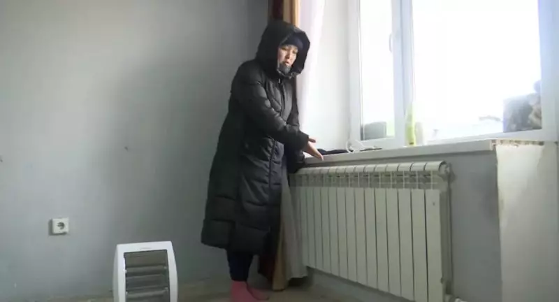 «Дома невозможно находиться»: сотни семей мёрзнут в многоэтажках Актобе