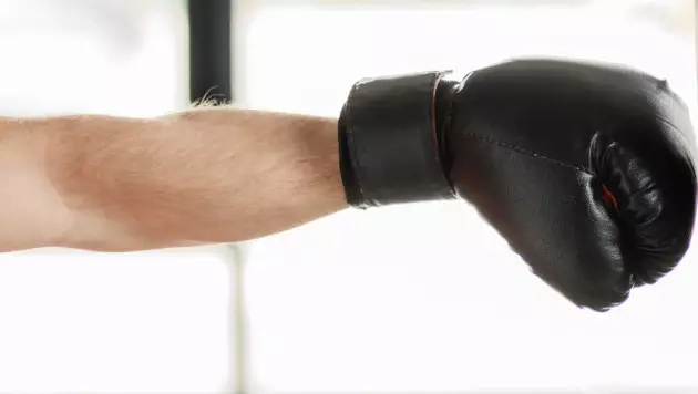 Камбэк состоялся в бою Казахстана на престижном турнире по боксу