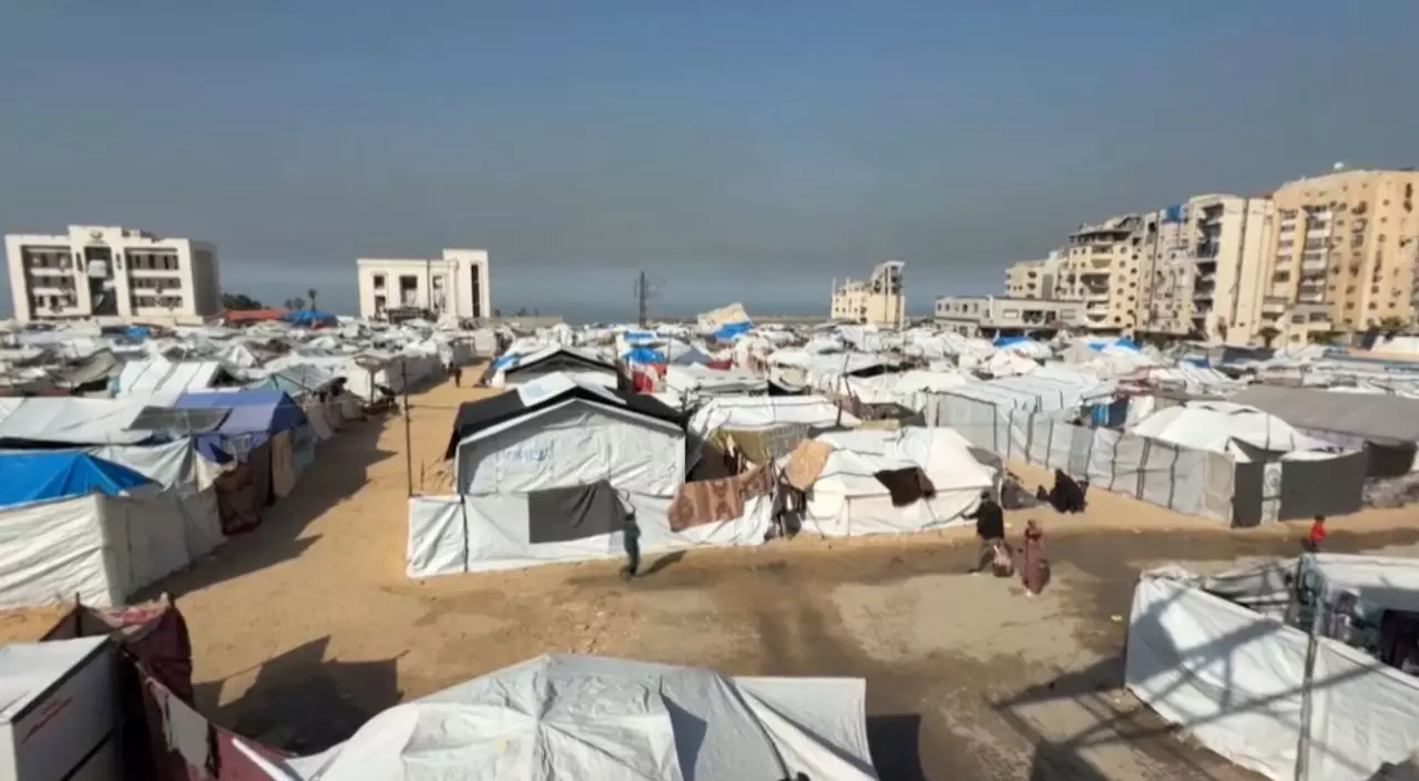 Палестиналықтар Газаға орала бастады