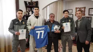 «Қайраттың» ойыншылары ректор грантын алды