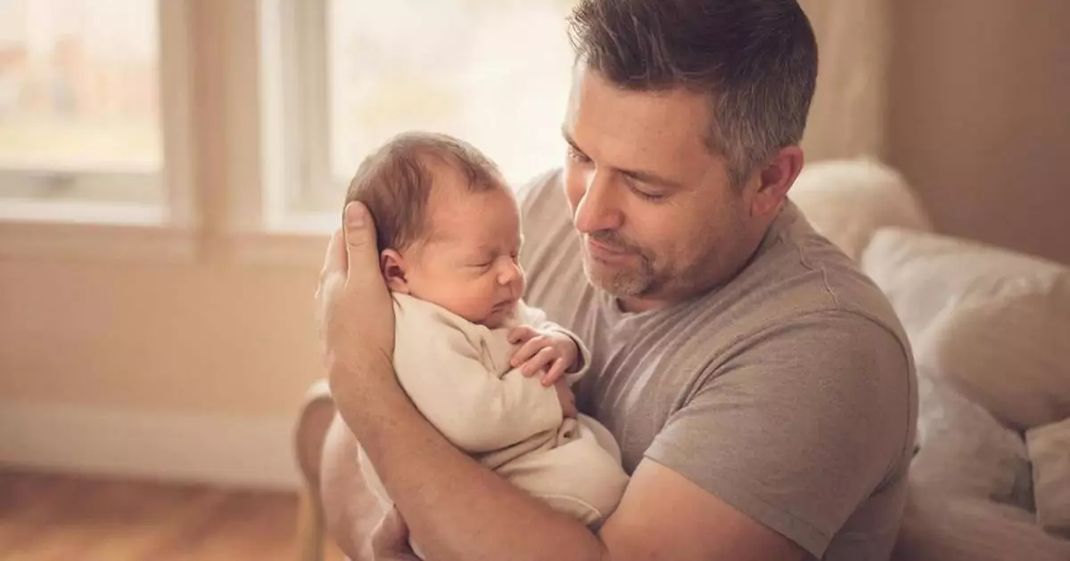  Жұмыс істемейтін әкелердің декреттік демалысы зейнетақы тағайындау кезінде есепке алынады 