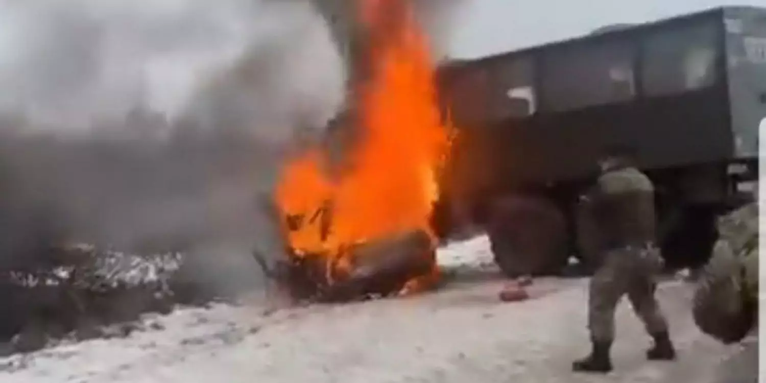 Қызылорда облысында әскерилер мінген көлік жол апатына түсті: адам шығыны бар (ВИДЕО)