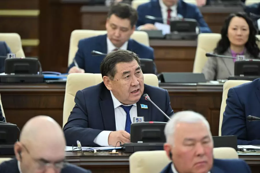 “Тілді текетірес пен ерегестің қаруына айналдыру бізге әбүйір әпермейді“ -  депутат Бапи