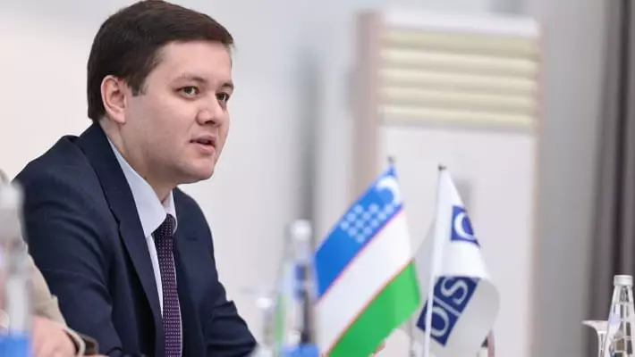 Экс-глава фонда масс-медиа Фозилов перешел в администрацию президента