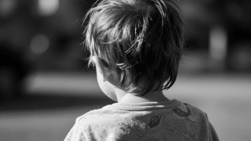 Все больше казахстанцев отдают своих детей в дома ребенка