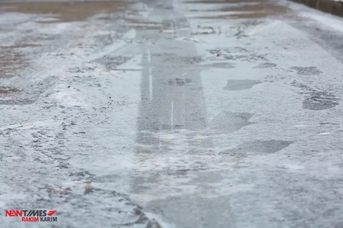 В Астане водитель сбил двух детей у школы: подробности