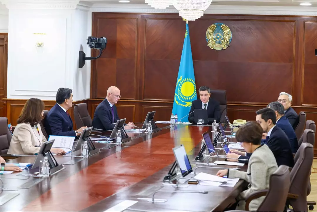 Бектенов: принципы экологической культуры закрепят в новой Конституции