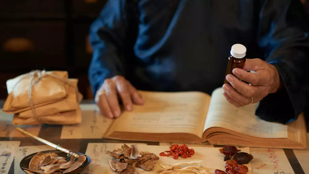 Депутат потребовал проверить центры восточной медицины