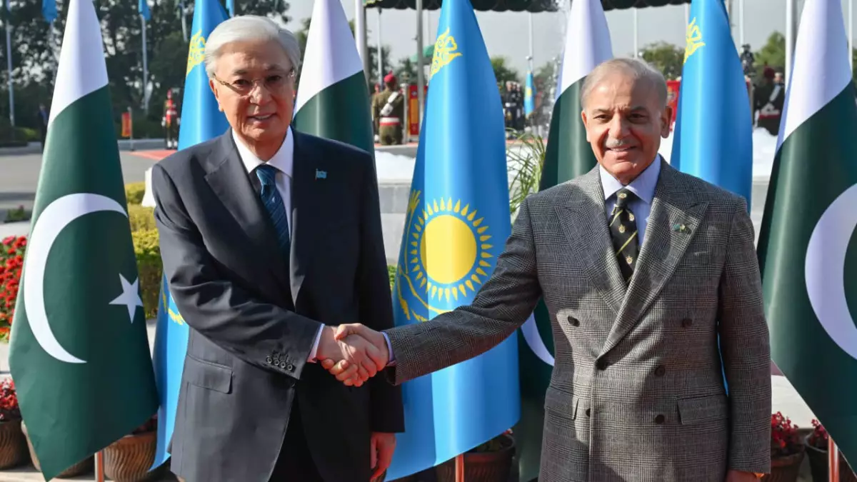 Пәкістанда Қазақстан Президентін ресми қарсы алды