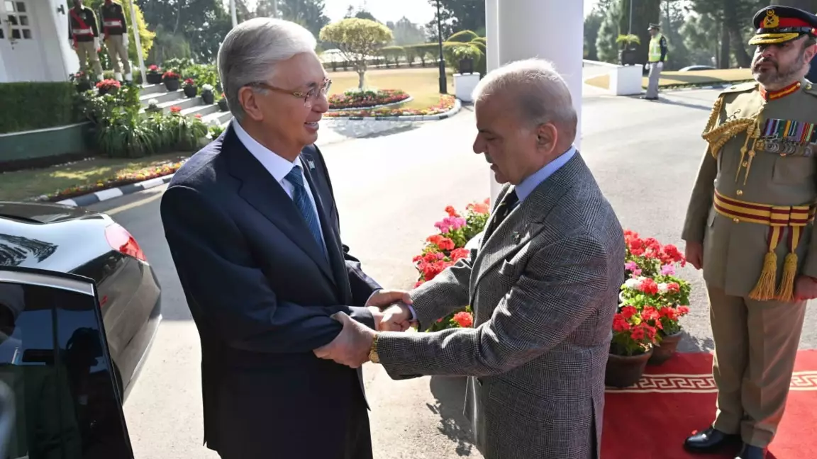 Пәкістанда президент Қасым-Жомарт Тоқаевты ресми қарсы алу рәсімі өтті