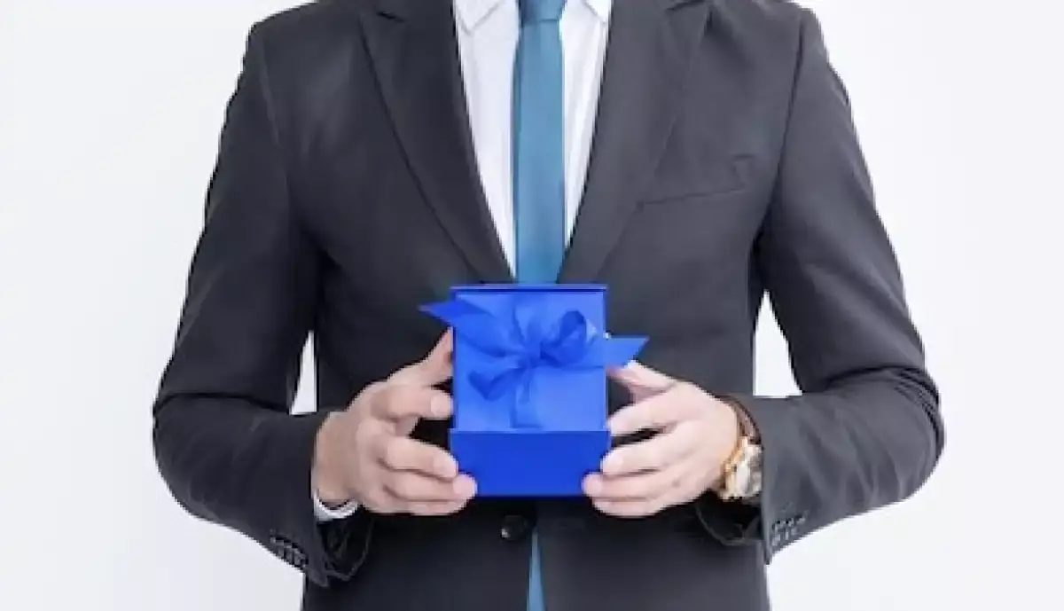 Мемлекеттік қызметкерлердің туған күніне де сыйақы берілетін болды