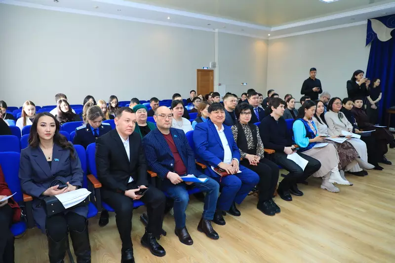 «Құқық тәртібі әліпбиі»: Қарағанды облысында әділет департаменті қоғам үшін есік ашты