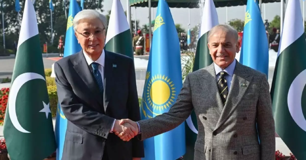   Пәкістан премьер-министрінің резиденциясында Қасым-Жомарт Тоқаевты ресми қарсы алу рәсімі өтті   