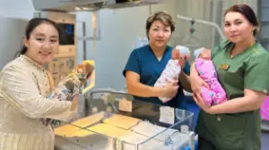 Алматыда 39 жастағы әйел үшем дүниеге әкеліп, бірден көпбалалы ана атанды