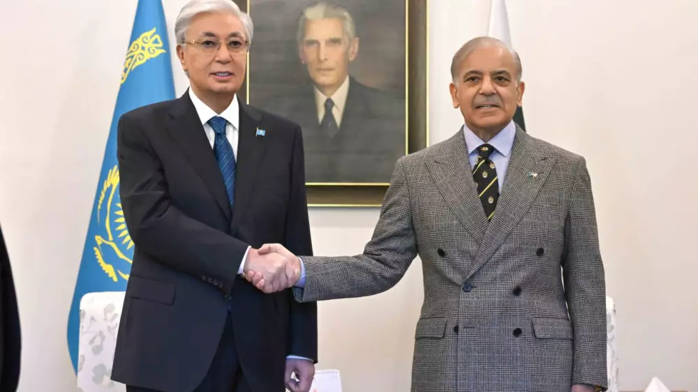 Тоқаев пен Пәкістанның премьер-министрі сауда, логистика және энергетика мәселелерін талқылады