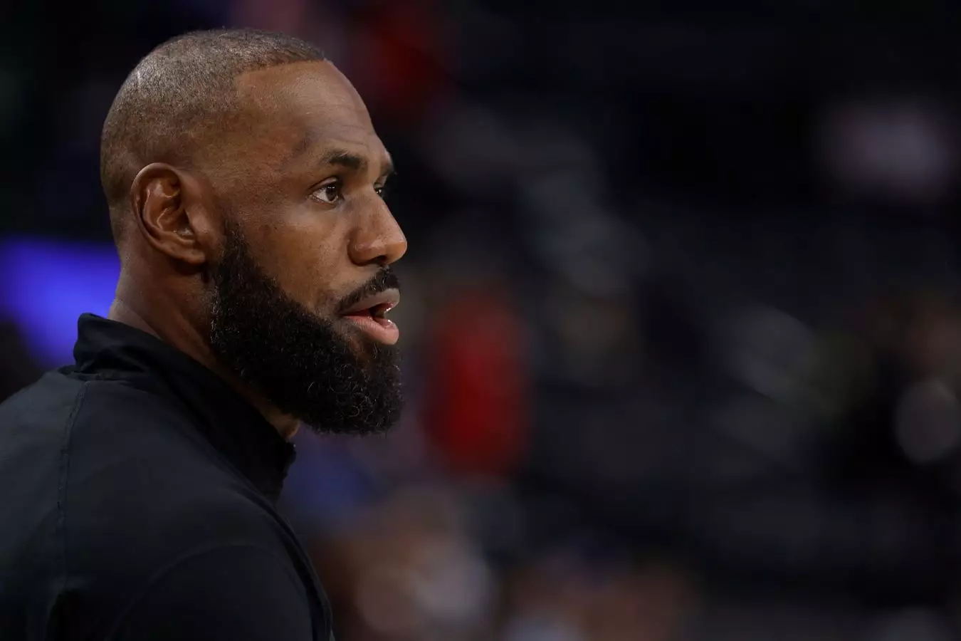 Леброн Джеймс останется в «Лейкерс» до конца сезона