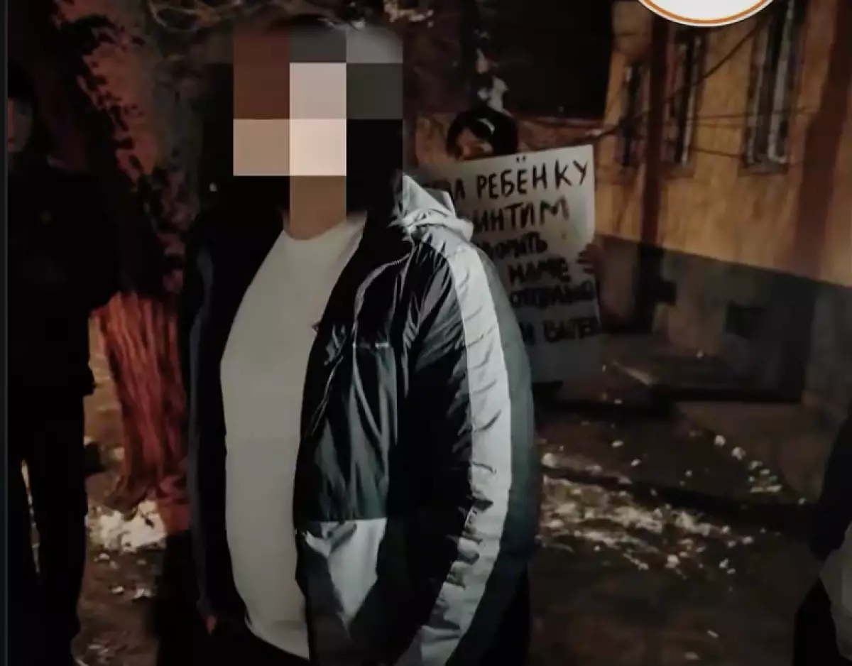 «12 жастағы қызды кездесуге шақырған»: Таразда арам ойын жүзеге асырмақ болған ер адам ұсталды (ВИДЕО)