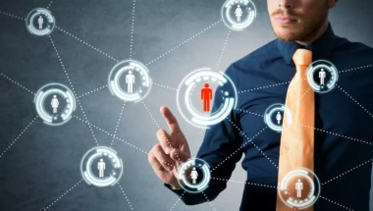 Әлеуметтік желілердегі жаңалықтардың тілдік суггестиясы