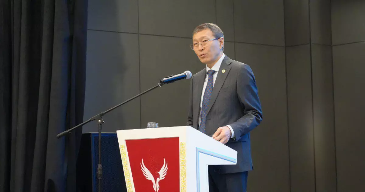   Орталық сайлау комиссиясының төрағасы Нұрлан Әбдіров жастармен кездесті   