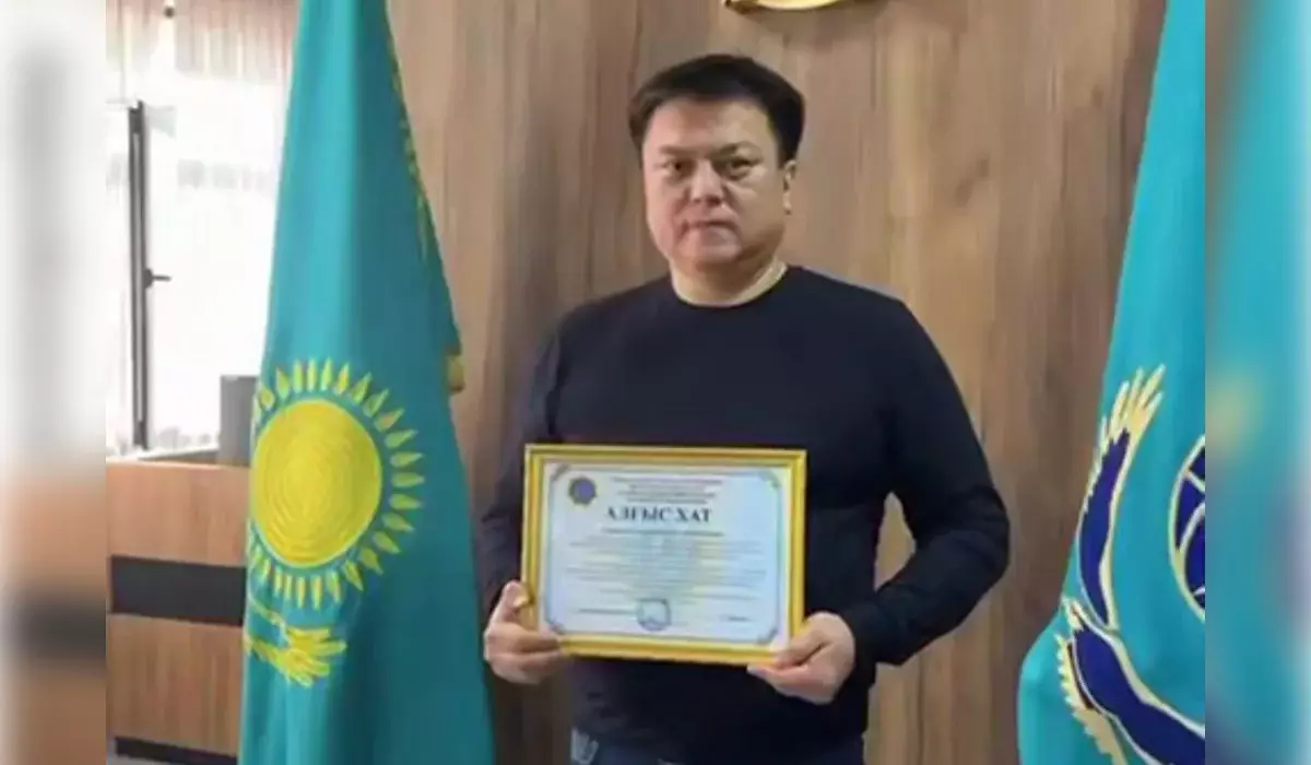 Житель Тараза спас ребенка, провалившегося под лед (ВИДЕО)