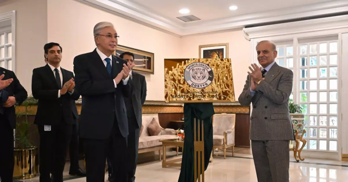   Қасым-Жомарт Тоқаев пен Шахбаз Шариф «Достық» спорт кешенінің ашылуына қатысты   