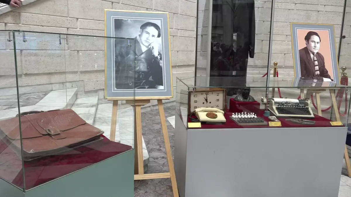 Мұқағали Мақатаев - 95: Алматыда ақш шығармашылығына арналған көрме ашылды