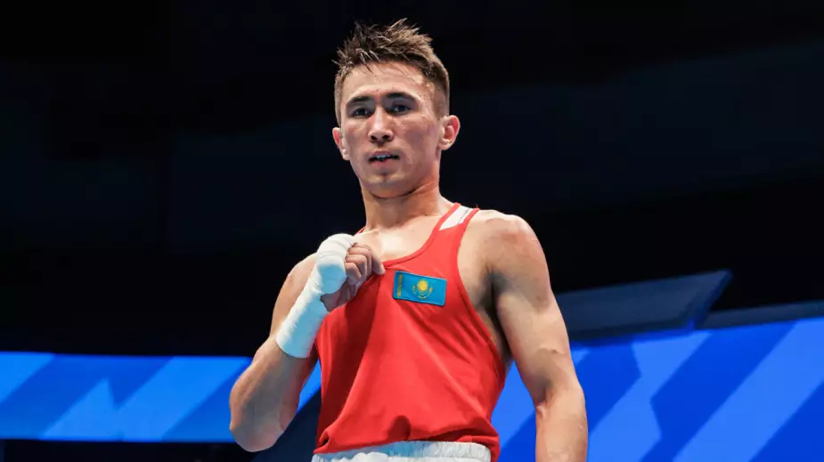 Первый бой двукратного чемпиона мира из Казахстана в 2026 году: как он победил и видео