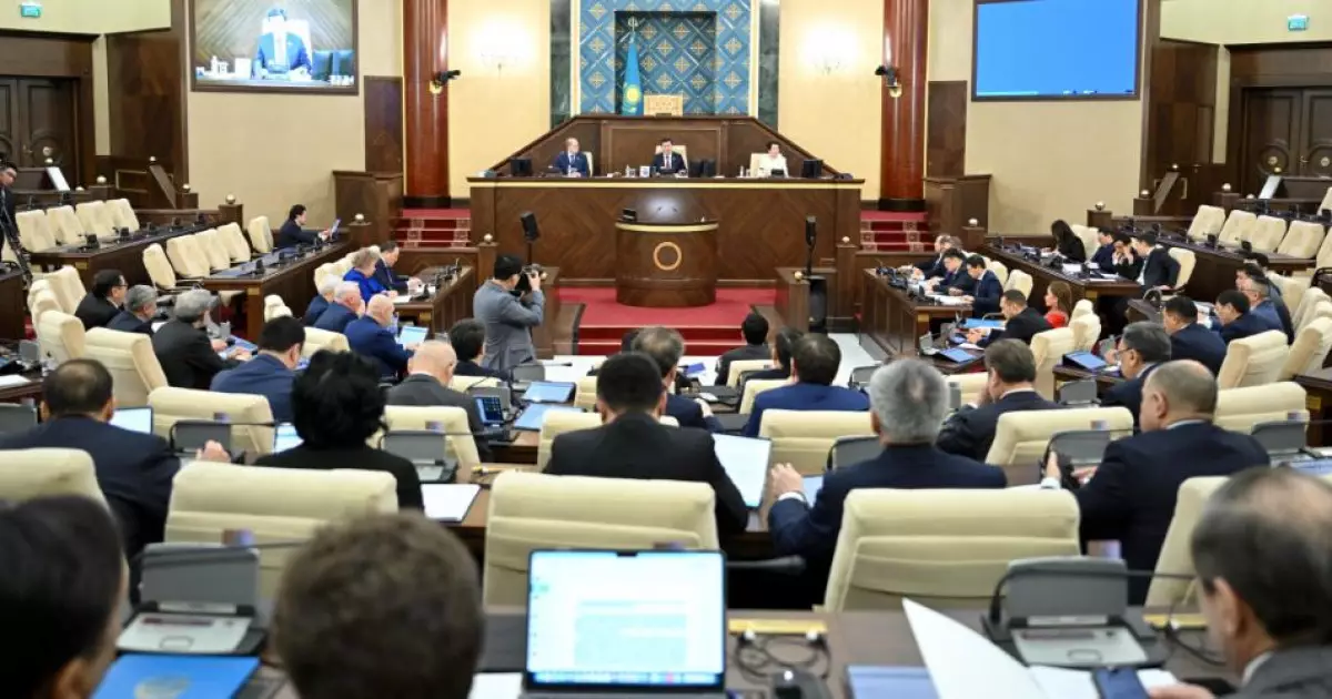   Мәжіліс депутаттары жаңа Конституция жобасына қолдау білдірді   