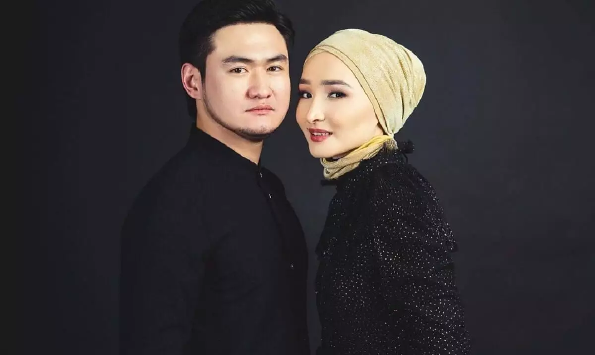 «Оның да бар шегі болу керек»: Төреғалидың әйелі күйеуінің қыңыр мінезін жайып салды (ВИДЕО)