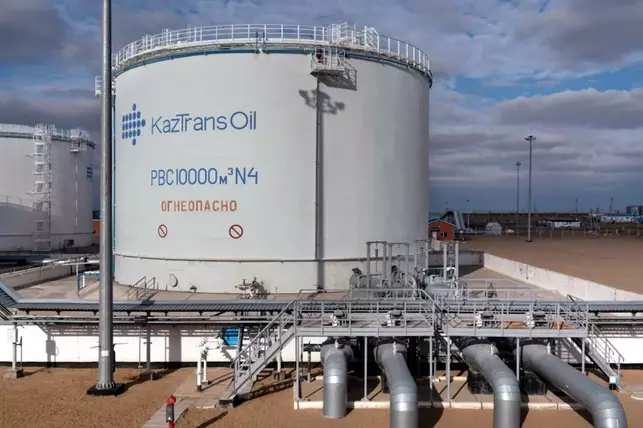 KazTransOil повысит тарифы на транзит российской нефти в Узбекистан через Казахстан с 1 марта.