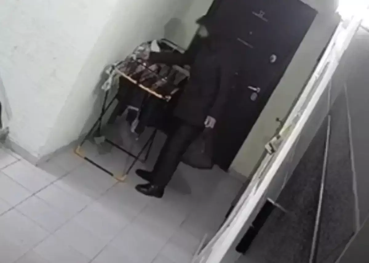 Мужчина украл женское белье в подъезде дома в Актау (ВИДЕО)