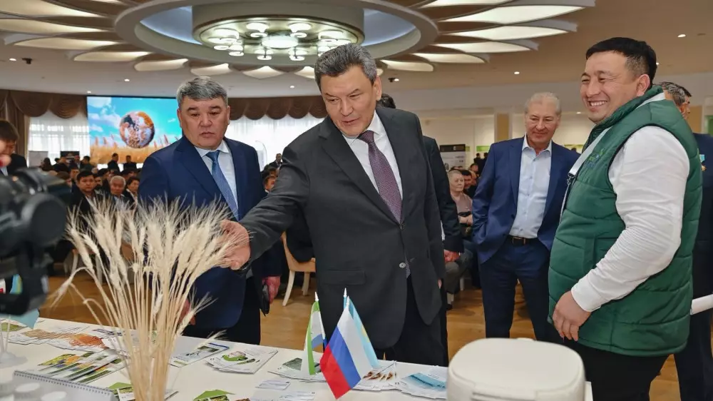 Аграрии из пяти стран собрались на “Дне семян“ в Северном Казахстане