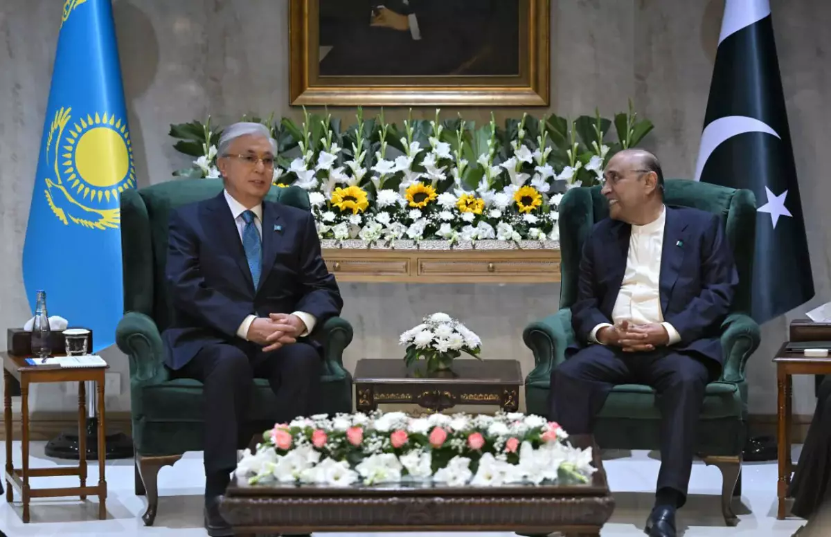 Мемлекет басшысы Пәкістан Президенті Асиф Али Зардаримен келіссөз жүргізді