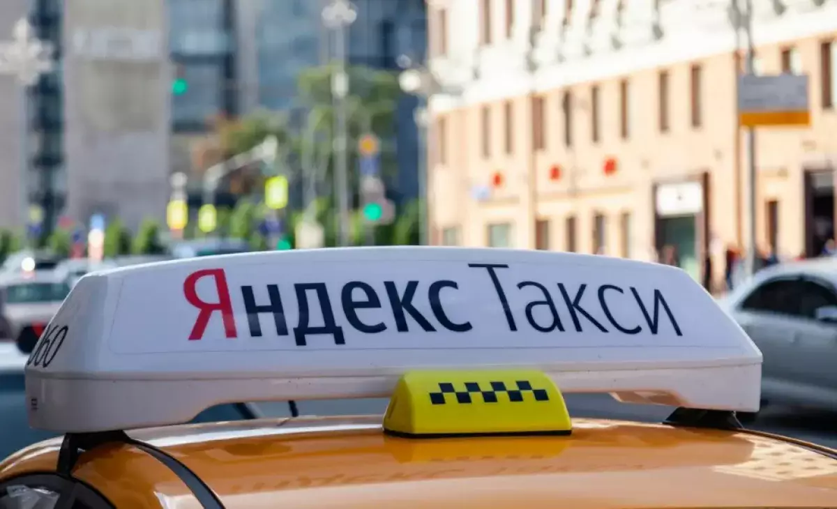 Яндекс Go и inDrive не будут допускать к такси Alphard и машины без техосмотра