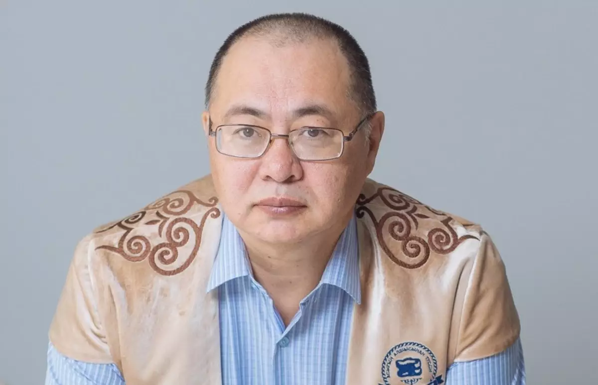 "Назарбаев, кет!" ұранының авторы Ермек Нарымбай қамауға алынды